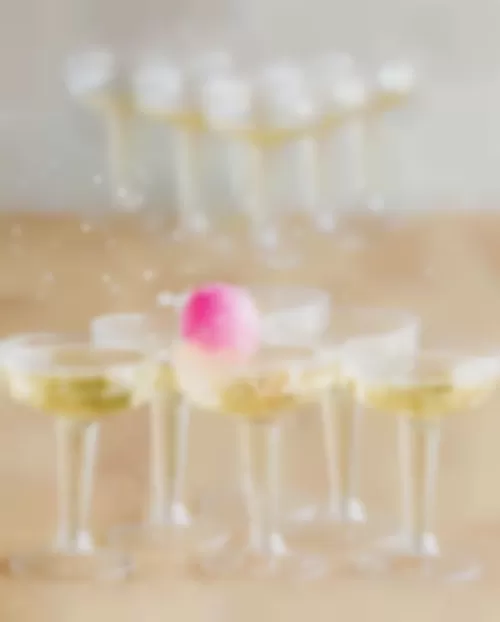 Champagne pong